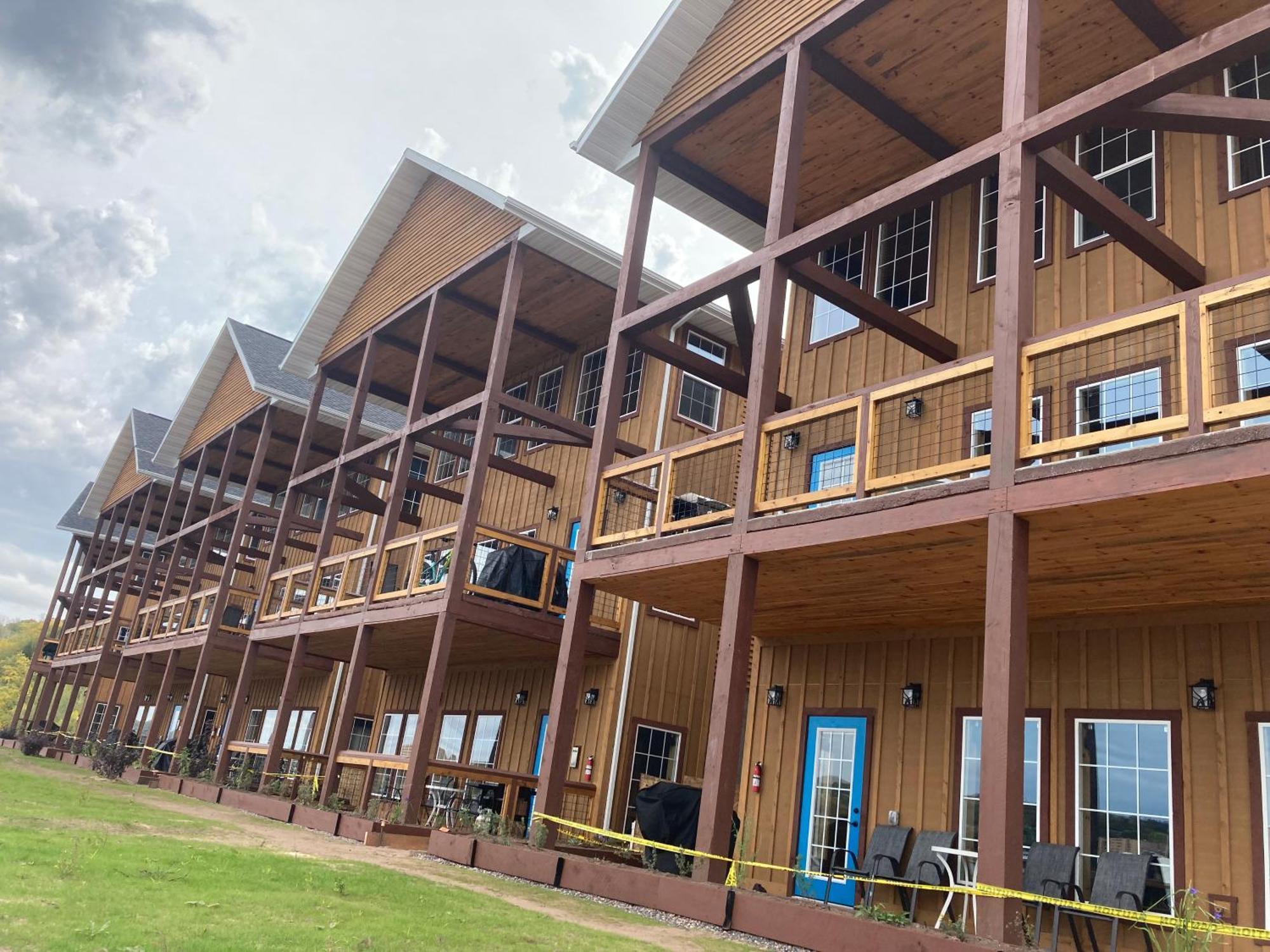 Keweenaw Waters Resort Houghton Ngoại thất bức ảnh