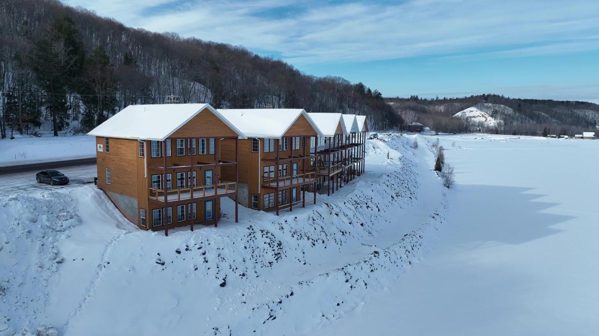 Keweenaw Waters Resort Houghton Ngoại thất bức ảnh