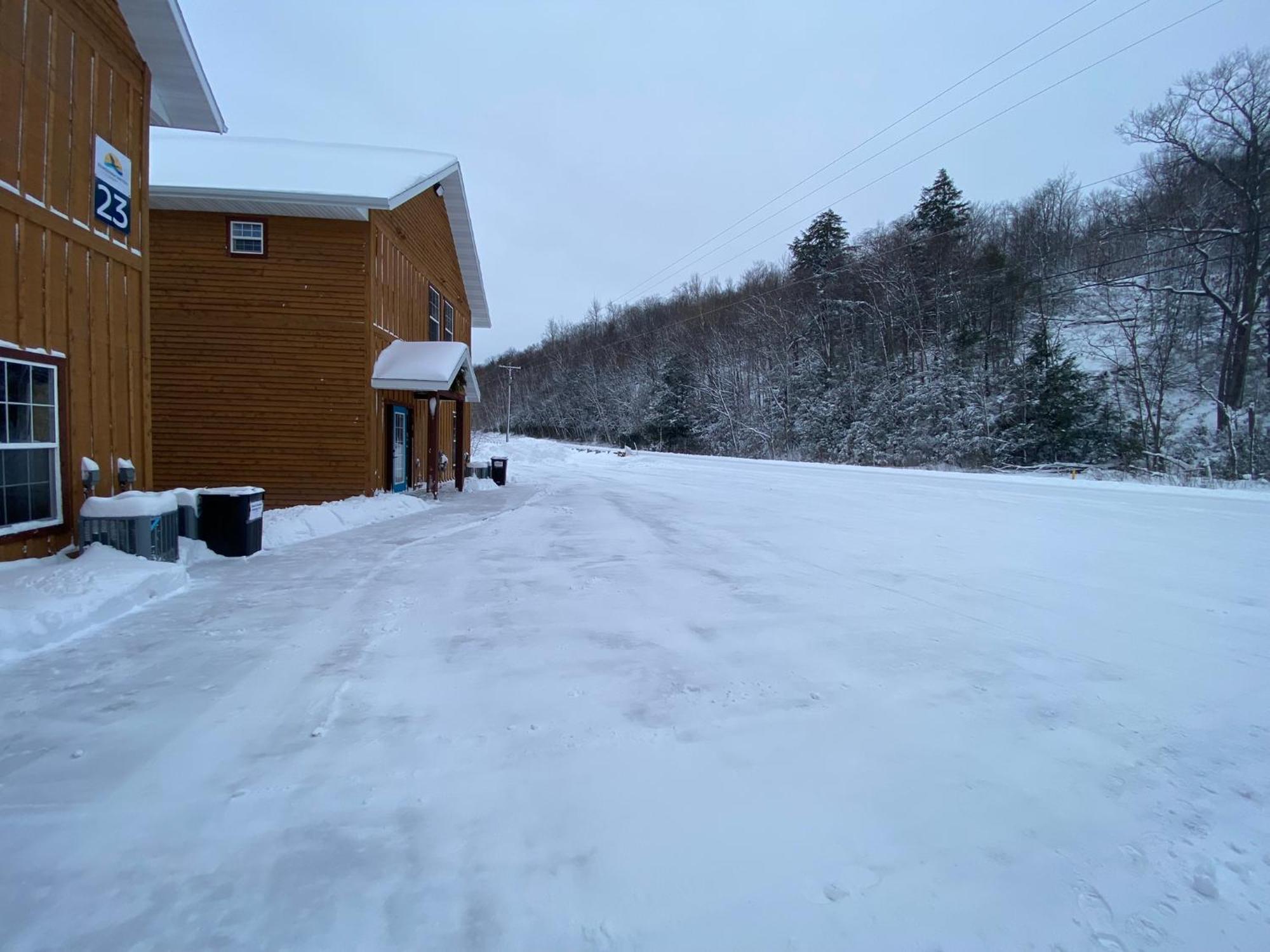 Keweenaw Waters Resort Houghton Ngoại thất bức ảnh